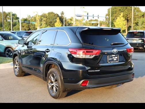 2017 Toyota Highlander LE