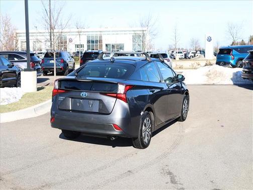 2020 Toyota Prius LE