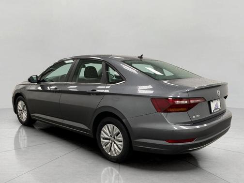 Platinum Gray Metallic 2019 Volkswagen Jetta 1.4T S
