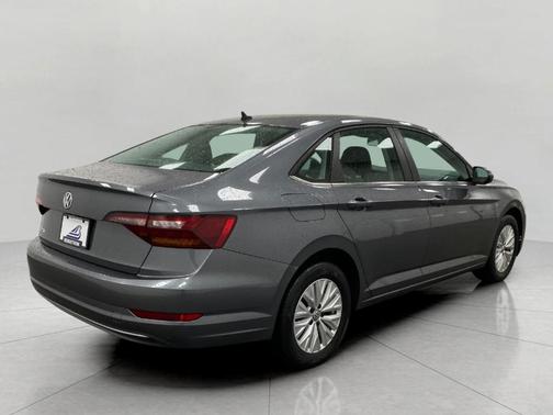 Platinum Gray Metallic 2019 Volkswagen Jetta 1.4T S