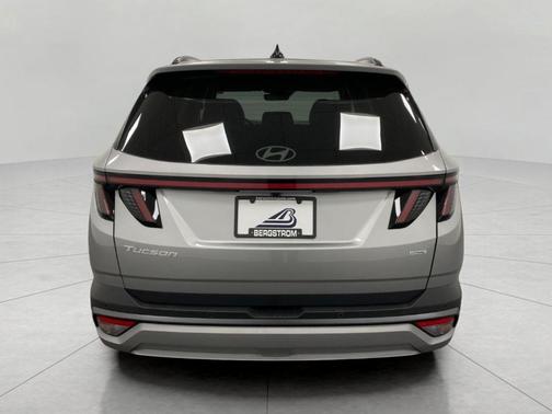 Shimmering Silver 2026 Hyundai TUCSON Limited