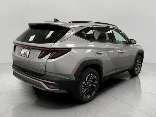 Shimmering Silver 2026 Hyundai TUCSON Limited