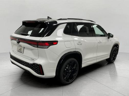 2025 Volkswagen Tiguan 2.0T SE R-Line Black