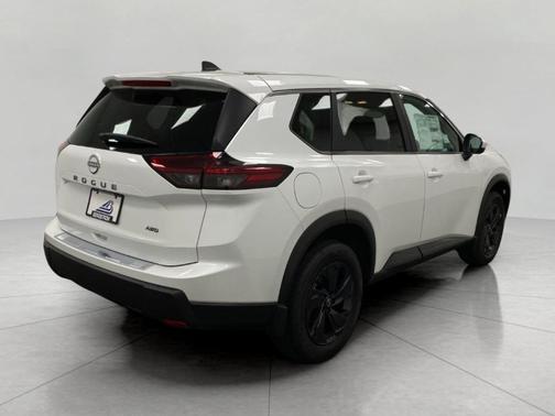 Everest White P 2026 Nissan Rogue SV