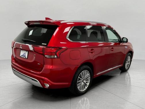 2022 Mitsubishi Outlander PHEV SEL