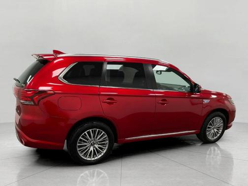 2022 Mitsubishi Outlander PHEV SEL