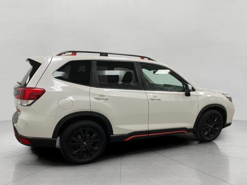Crystal White Pearl 2019 Subaru Forester Sport