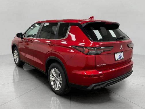 2025 Mitsubishi Outlander ES
