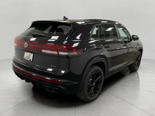 2025 Volkswagen Atlas Cross Sport 2.0T SEL R-Line Black