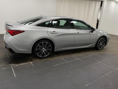 2020 Toyota Avalon XSE