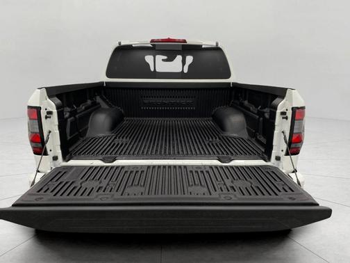 Glacier White 2026 Nissan Frontier PRO-4X