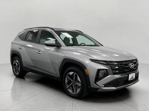 Shimmering Silver 2025 Hyundai TUCSON SEL