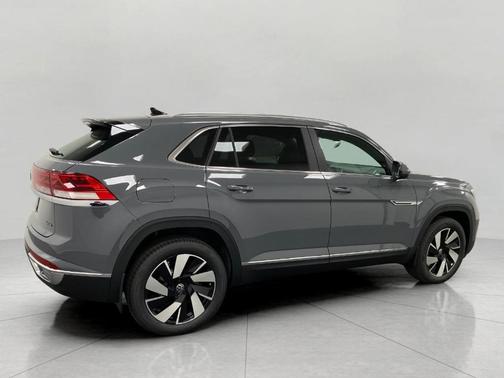 2026 Volkswagen Atlas Cross Sport 2.0T SEL
