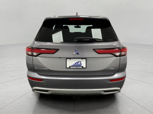 2022 Mitsubishi Outlander