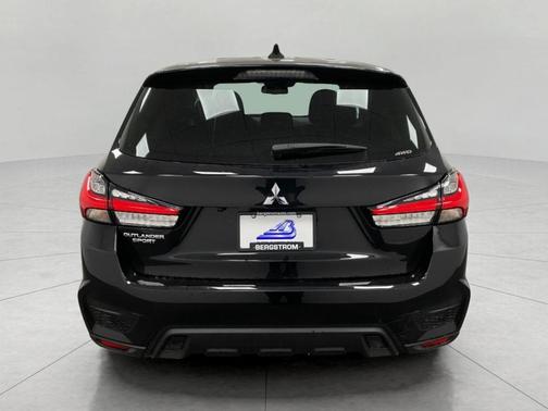 Labrador Black Pearl 2026 Mitsubishi Outlander Sport 2.0 ES