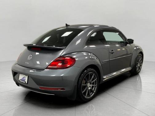 2017 Volkswagen Beetle 1.8T SE