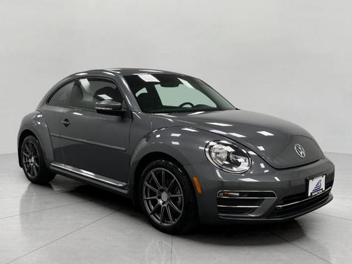 2017 Volkswagen Beetle 1.8T SE
