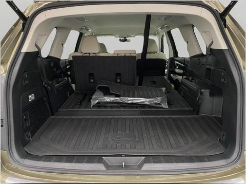 2022 Subaru Ascent Limited 8-Passenger