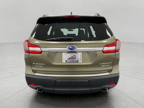 2022 Subaru Ascent Limited 8-Passenger