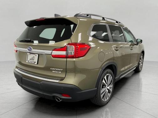 2022 Subaru Ascent Limited 8-Passenger