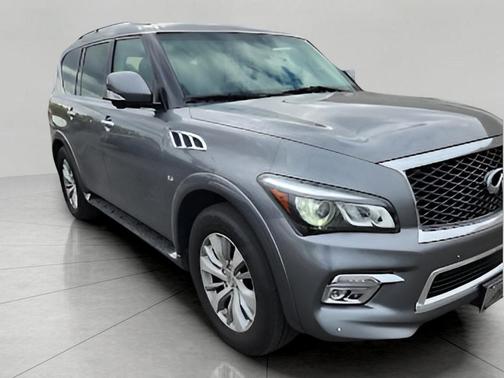 2017 INFINITI QX80 