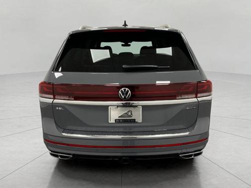 Pure Gray 2026 Volkswagen Atlas 2.0T SEL Premium R-Line
