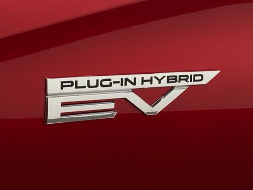 2025 Mitsubishi Outlander PHEV SE