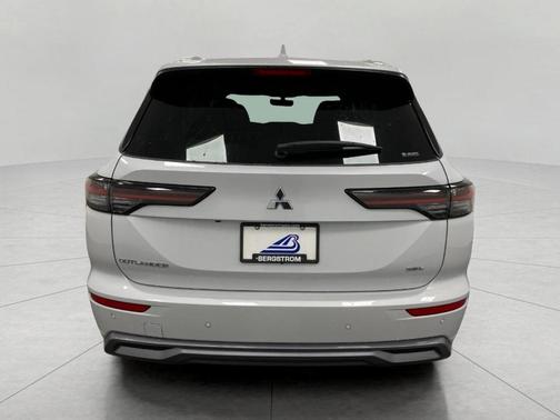 2025 Mitsubishi Outlander SEL