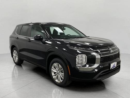 Black Diamond 2026 Mitsubishi Outlander ES