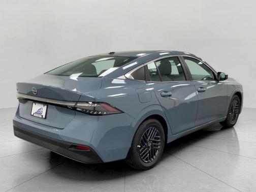 Atlantic Gray M 2027 Nissan Sentra SV