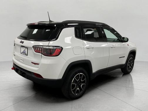 White 2025 Jeep Compass Trailhawk