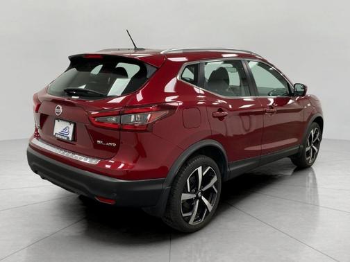 Scarlet Ember 2022 Nissan Rogue Sport SL