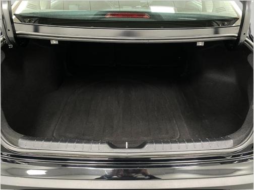 Aurora Black Pearl 2025 Kia K4