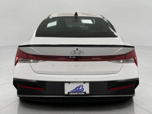 2026 Hyundai ELANTRA SEL