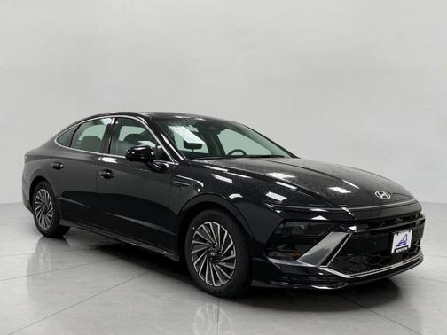 Black 2026 Hyundai SONATA Hybrid Limited