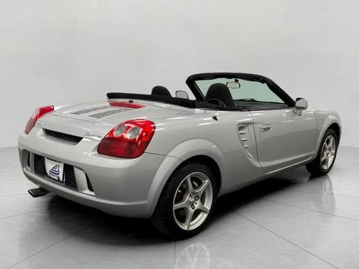 2004 Toyota MR2 Spyder
