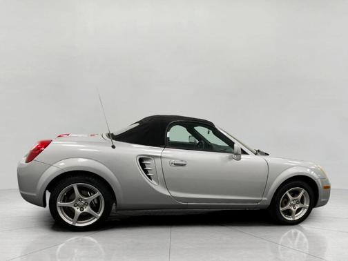 2004 Toyota MR2 Spyder