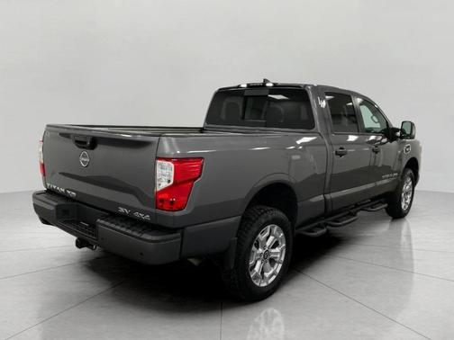 2023 Nissan Titan XD SV