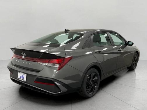 Amazon Gray 2026 Hyundai ELANTRA SEL Sport
