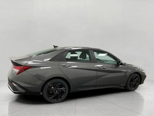 Amazon Gray 2026 Hyundai ELANTRA SEL Sport