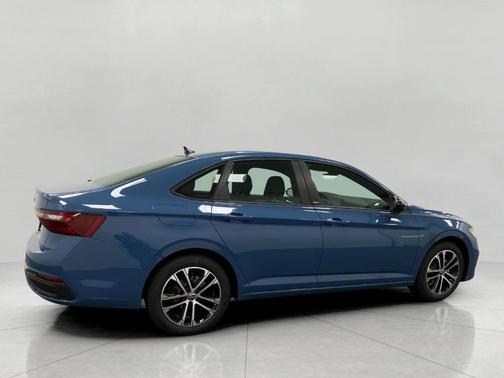 Monterey Blue Pearl 2026 Volkswagen Jetta 1.5T Sport