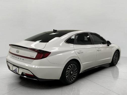 White 2021 Hyundai SONATA Hybrid Limited