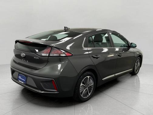 2021 Hyundai IONIQ Plug-In Hybrid SEL
