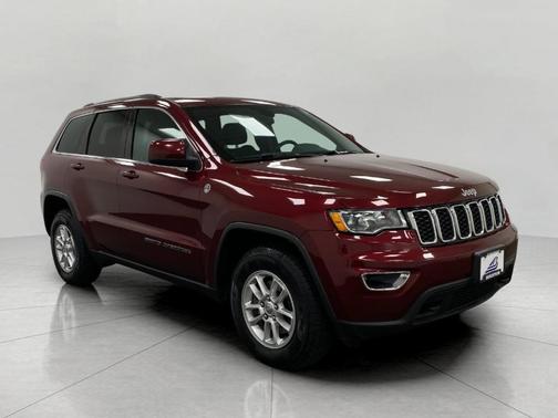 Velvet Red Pearlcoat 2018 Jeep Grand Cherokee Laredo E