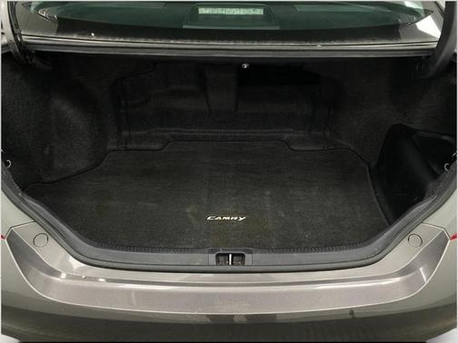 2015 Toyota Camry Hybrid 