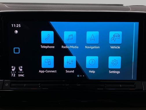 2025 Volkswagen Atlas Cross Sport 2.0T SE w/Technology
