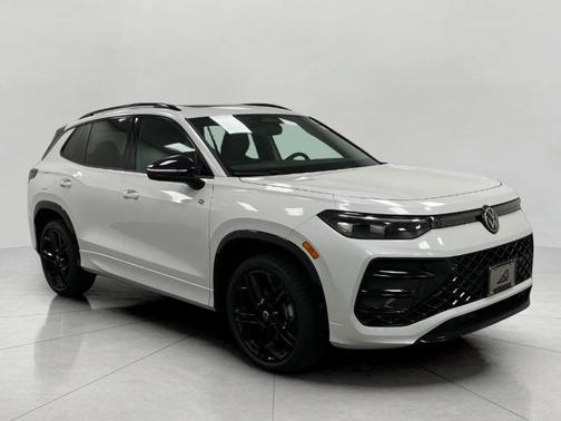 Opal White Pearl 2026 Volkswagen Tiguan 2.0T SE R-Line Black