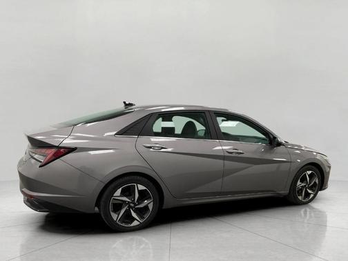 2022 Hyundai ELANTRA HEV Limited