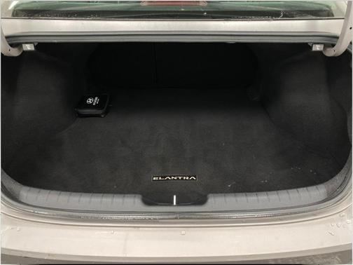 2022 Hyundai ELANTRA HEV Limited