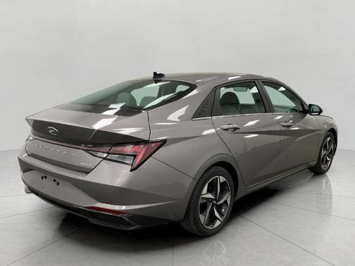 2022 Hyundai ELANTRA HEV Limited
